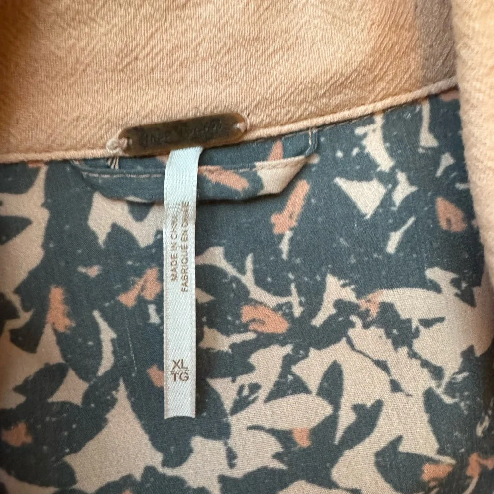 COPY - Free People rare sweater fringe jacket. - Picture 4 of 8